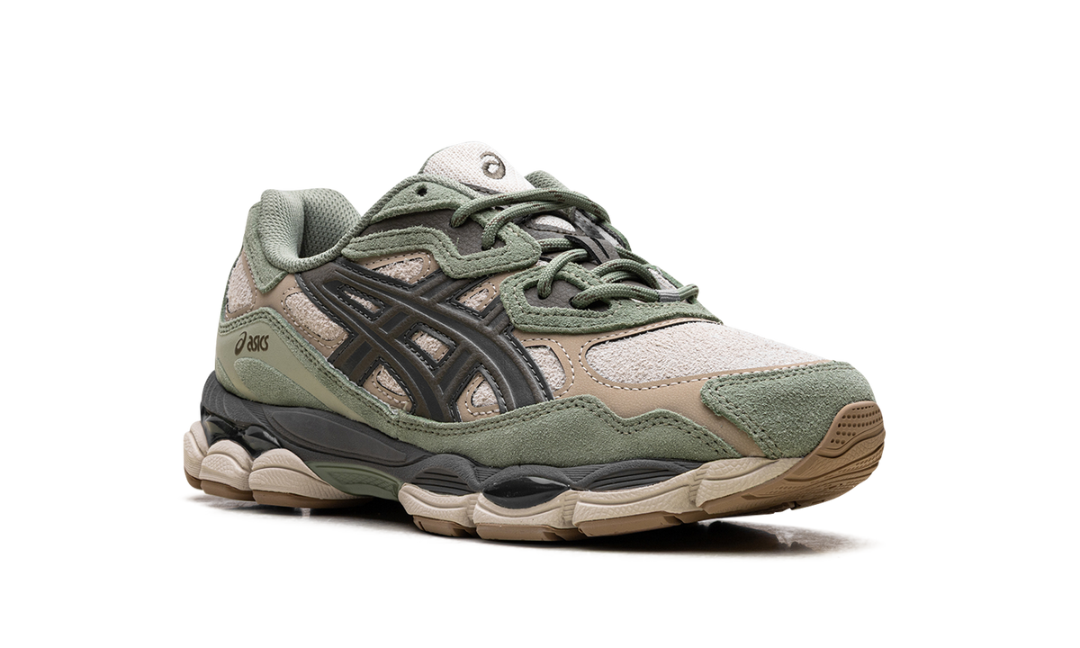 Overkicks - ASICS Gel-NYC Feather Grey Truffle (1203A477-020) - detalle lateral interior
