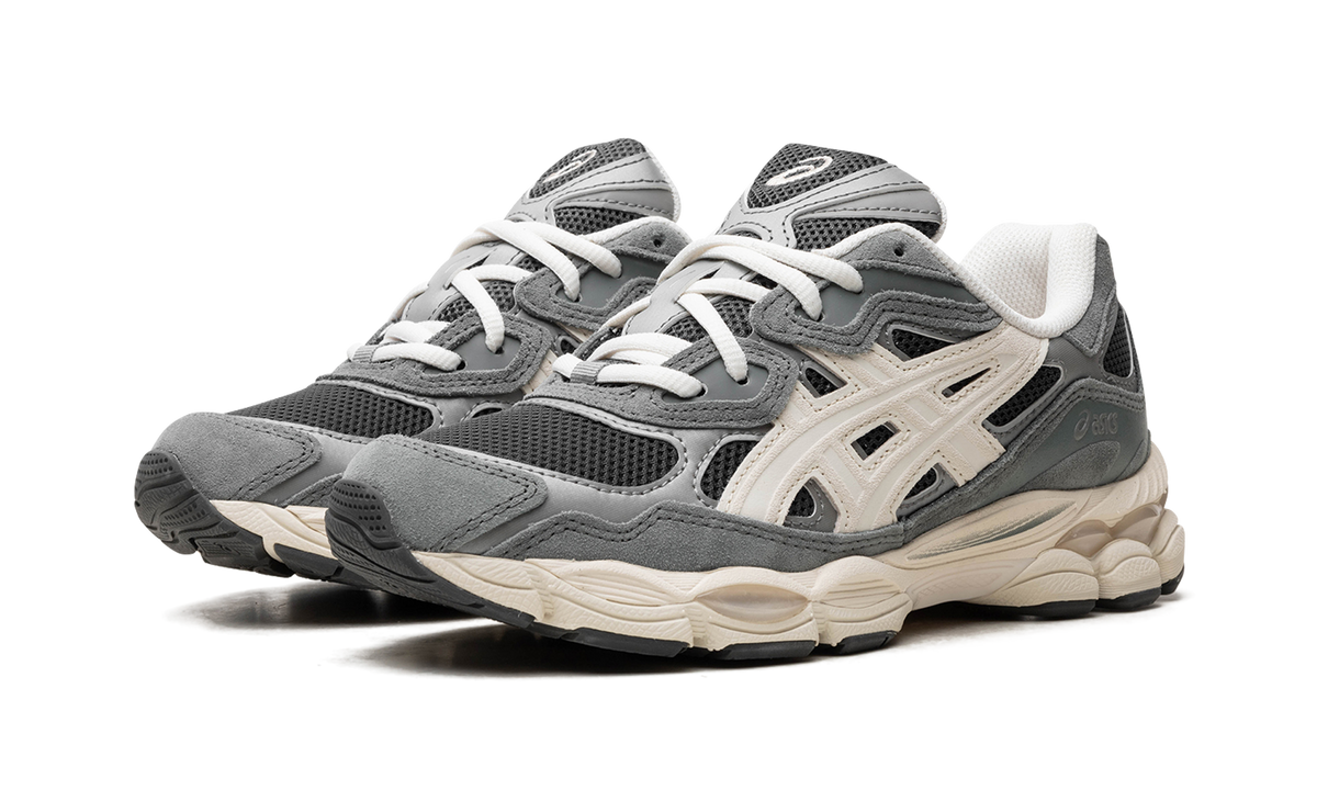 Overkicks - ASICS Gel-NYC Graphite Grey Smoke Grey (1203A383-002) - vista trasera