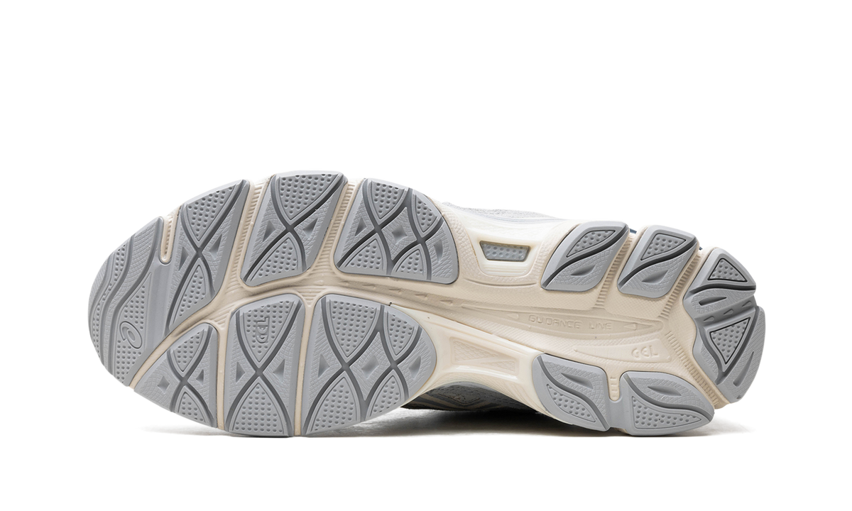 Overkicks - ASICS Gel-NYC Ivory Mid Grey (1203A372-600) - vista superior