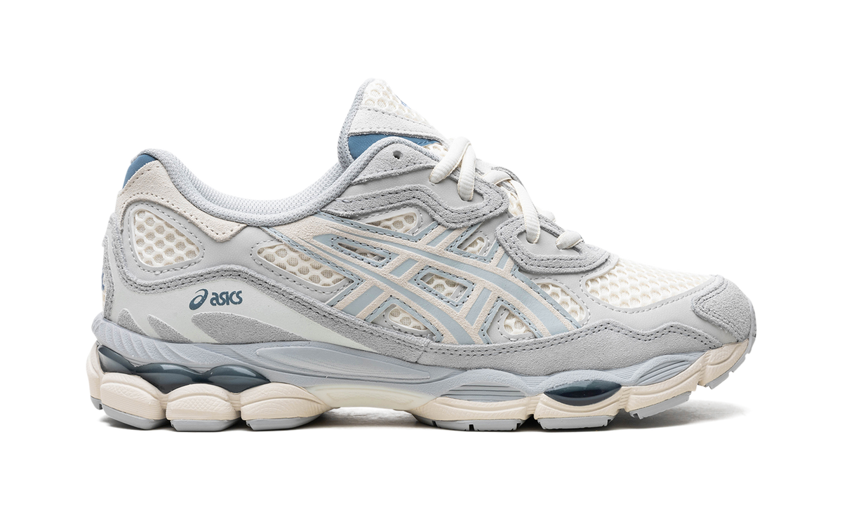 Overkicks - ASICS Gel-NYC Ivory Mid Grey (1203A372-600) - detalle talon