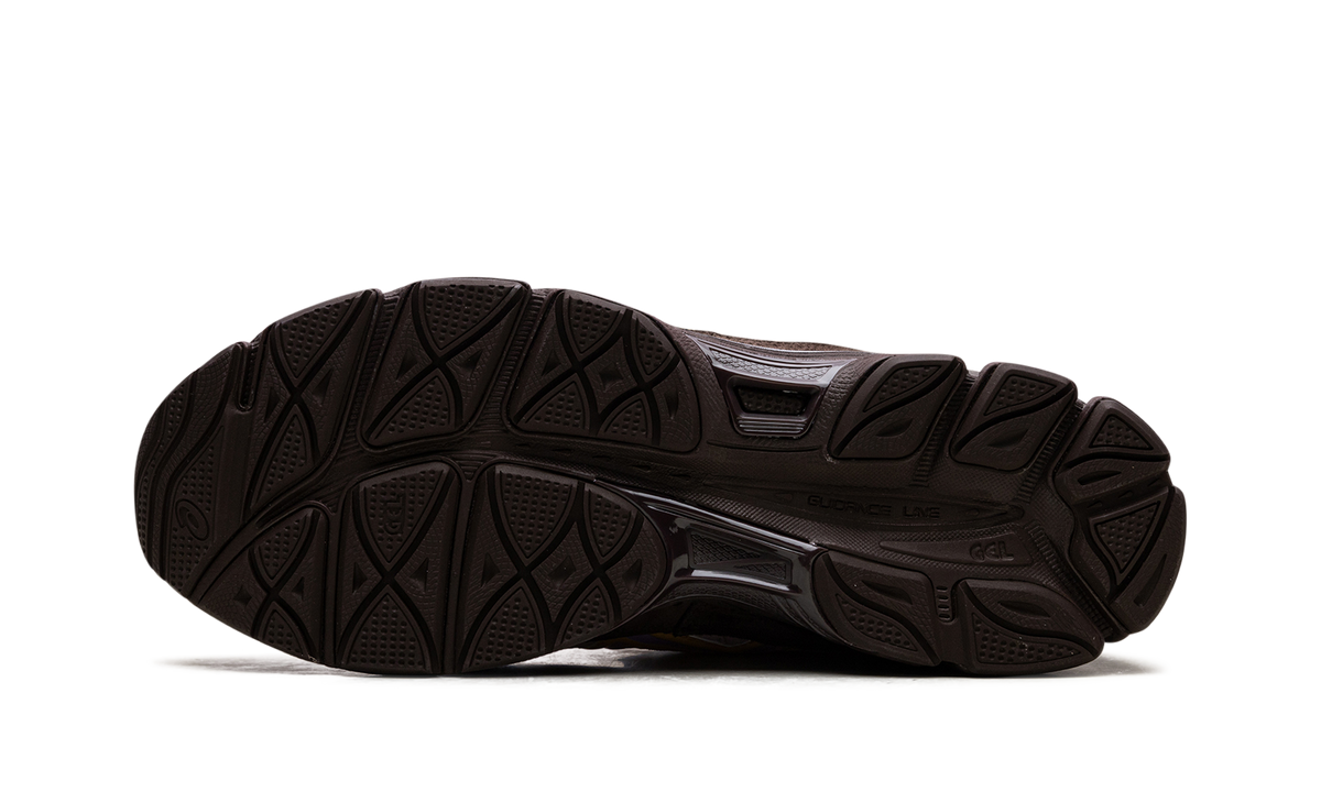Overkicks - ASICS Gel-NYC Pleasures (1203A622-700) - vista superior