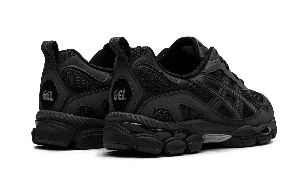 Overkicks - ASICS Gel-NYC RGD Black Graphite Grey (1203A735-001) - par completo