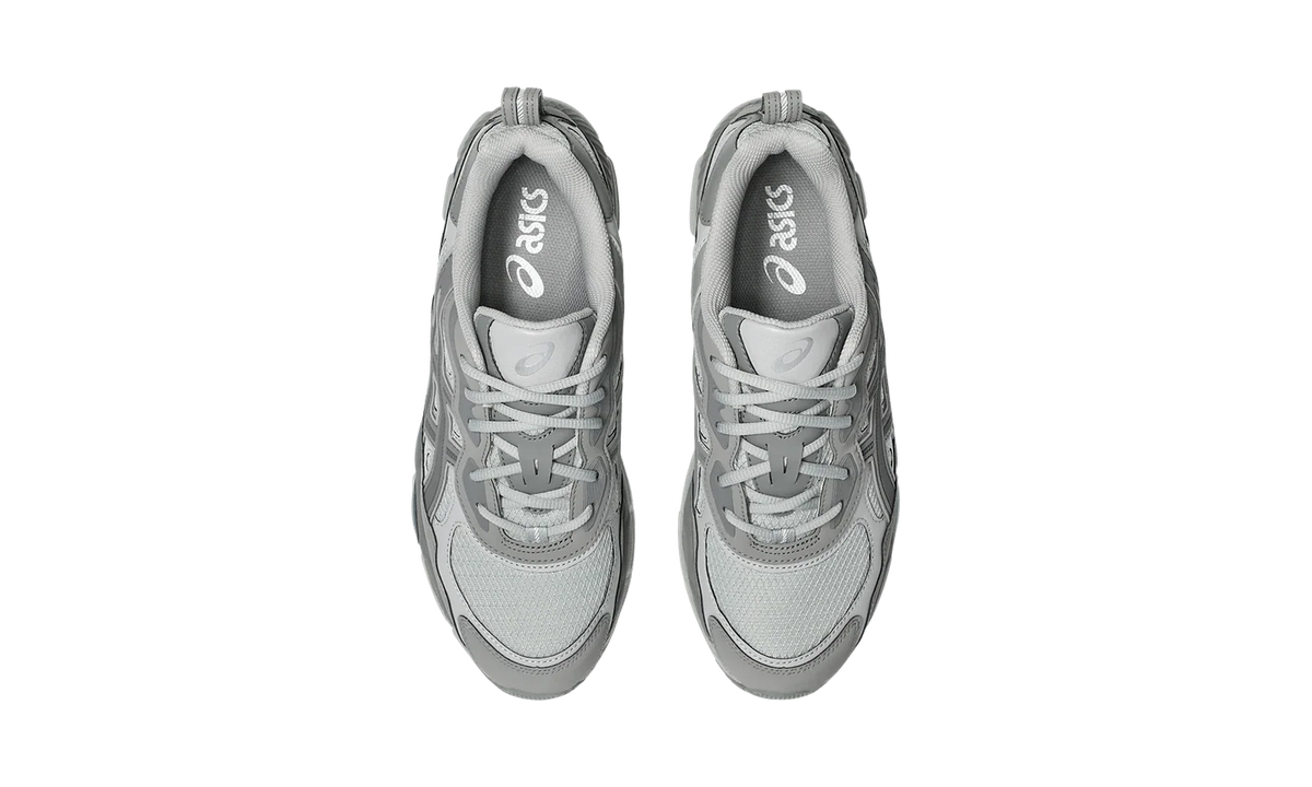 Overkicks - ASICS Gel-NYC RGD Cement Grey (1203A735-020) - detalle suela