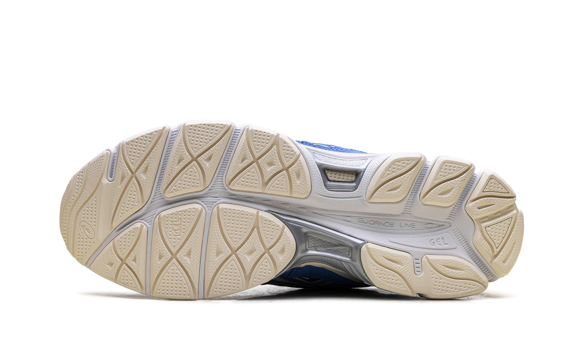 Overkicks - ASICS Gel-NYC White Blue Coast (1203A383-116) - vista superior