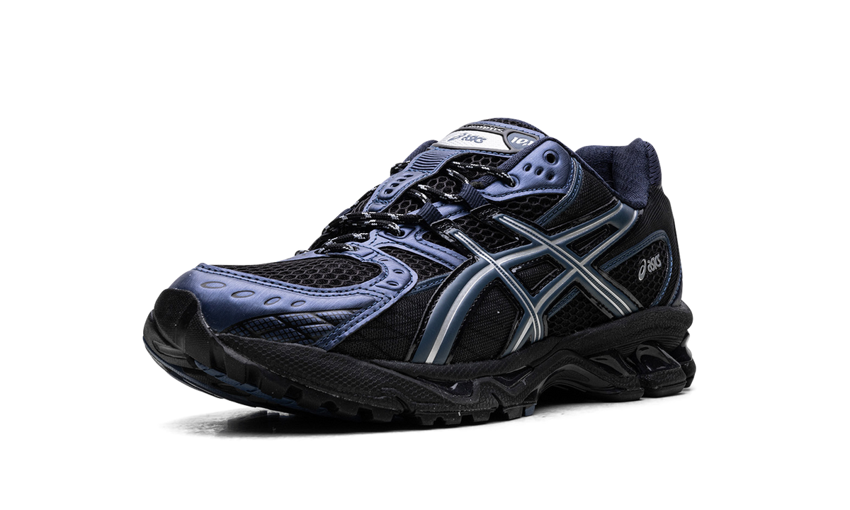 Overkicks - ASICS Gel-Nimbus 10.1 Black Grand Shark (1203A543-002) - detalle suela