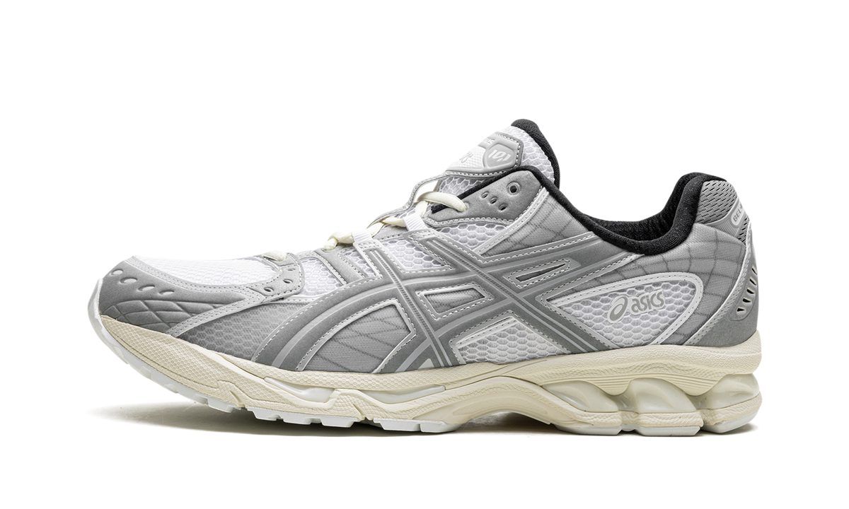 Overkicks - ASICS Gel-Nimbus 10.1 Min-Nano (1203A673-100) - vista lateral
