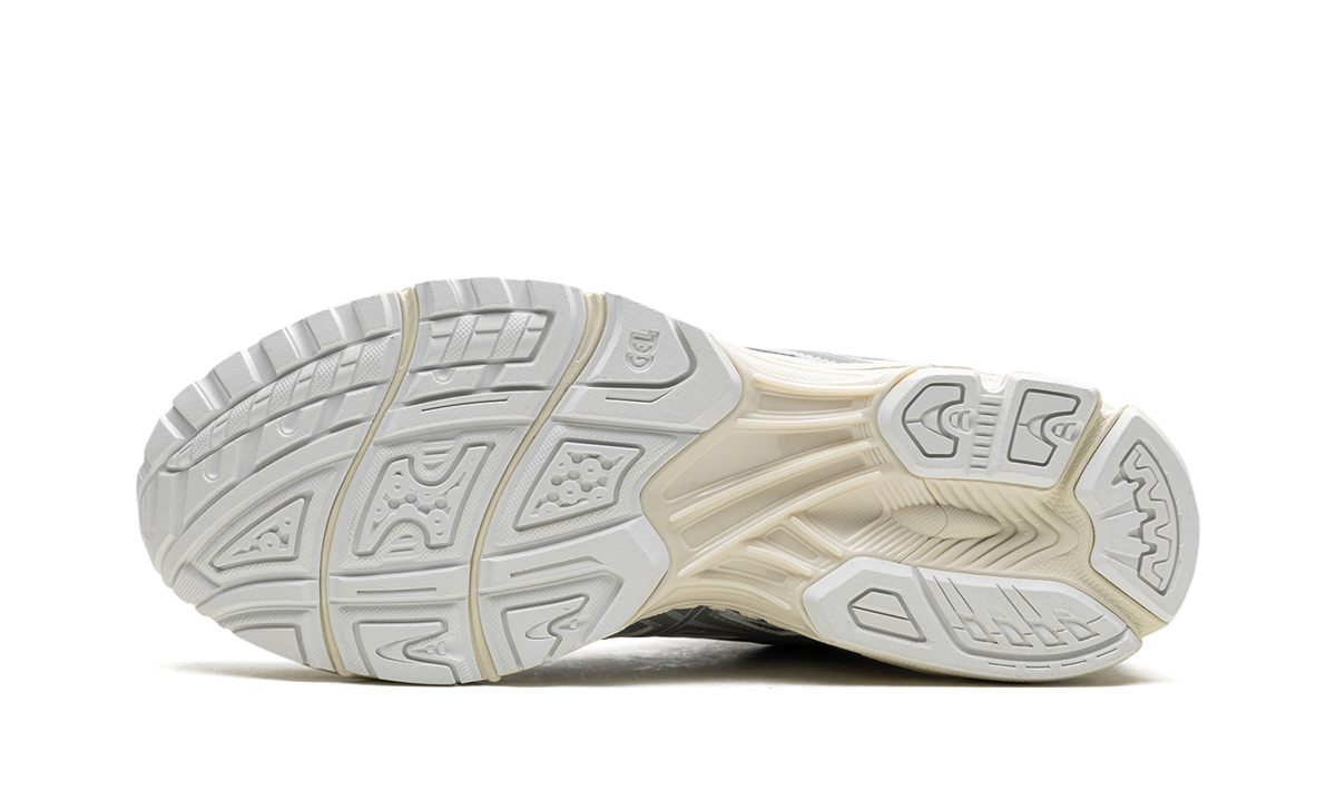 Overkicks - ASICS Gel-Nimbus 10.1 Min-Nano (1203A673-100) - vista superior