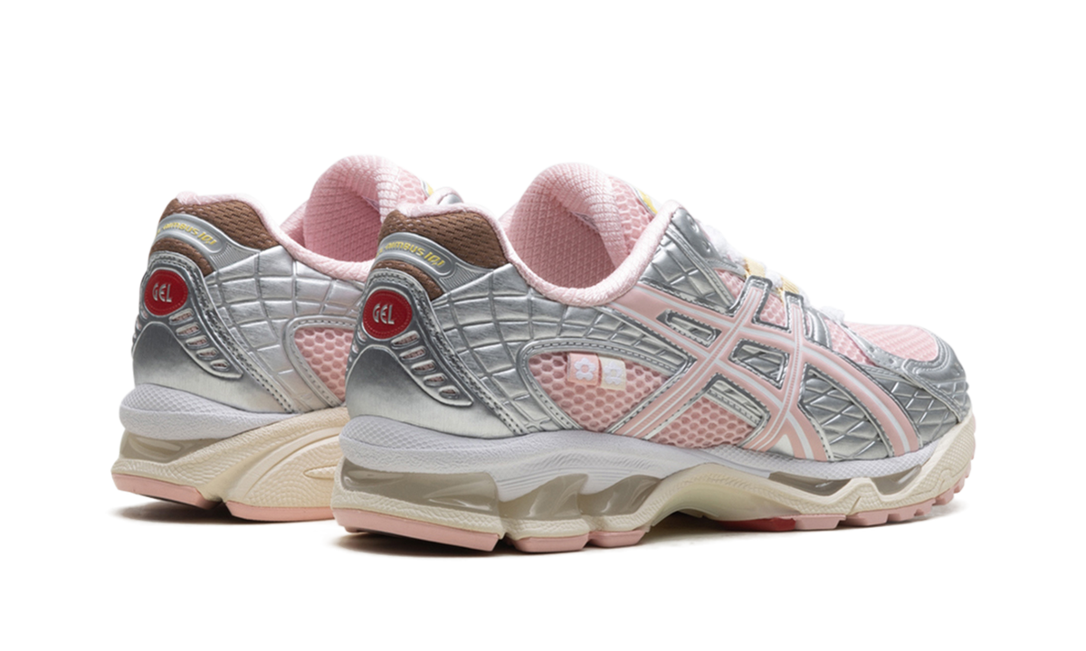 Overkicks - ASICS Gel-Nimbus 10.1 Vandy The Pink x atmos Banana Split Strawberry (1203A865-702) - par completo