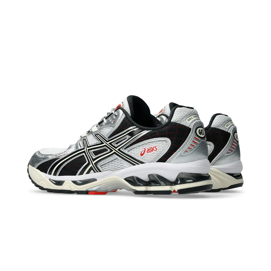 Overkicks - ASICS Gel-Nimbus 10.1 White Black (1203A543-106) - par completo