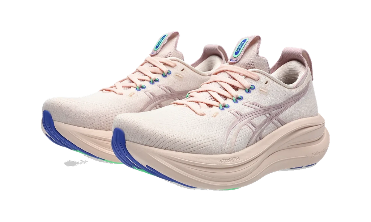 Overkicks - ASICS Gel-Nimbus 28 Pearl Pink Morganite (Womens) (1012B899-700) - vista trasera