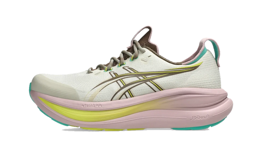 Overkicks - ASICS Gel-Nimbus 28 TR Light Dust Clay Canyon (Womens) (1012B981-020) - vista lateral