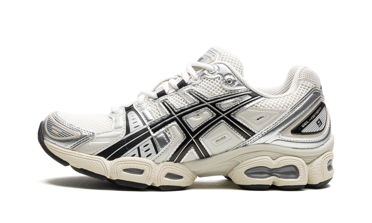 Overkicks - ASICS Gel-Nimbus 9 Cream Black (1201A424-105) - vista lateral