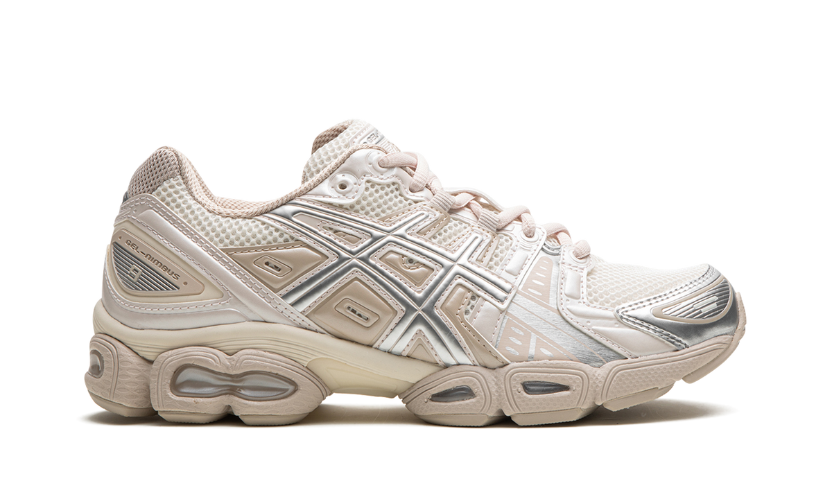Overkicks - ASICS Gel-Nimbus 9 Cream Mineral Beige (Womens) (1202A278-107) - detalle talon