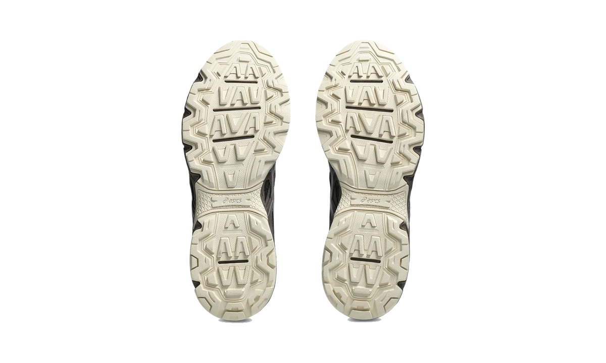 Overkicks - ASICS Gel-Nunobiki Cocoa Powder Pure Silver (1203A597-200) - vista superior