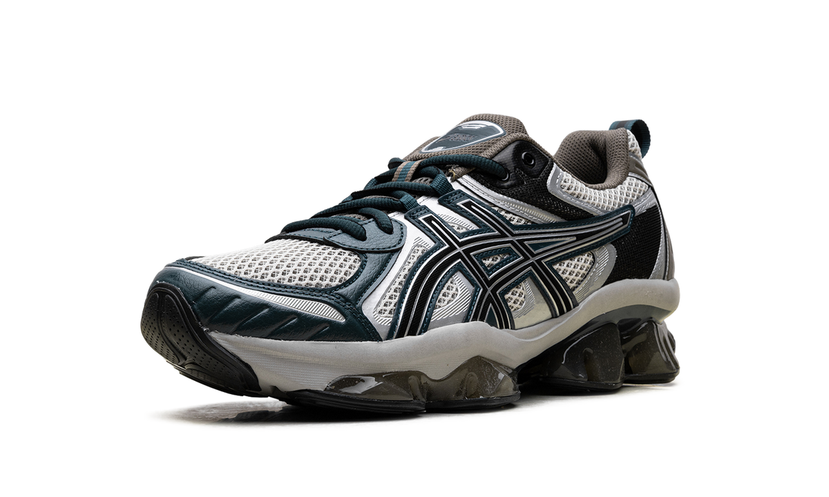 Overkicks - ASICS Gel-Quantum Kinetic Oatmeal Dark Taupe (1203A270-254) - detalle suela