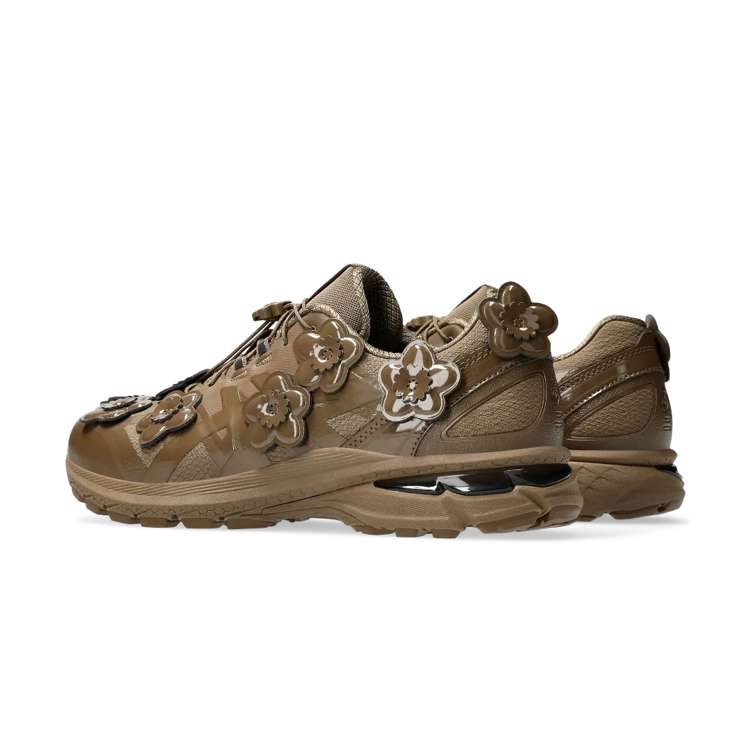 Overkicks - ASICS Gel-Terrain Cecilie Bahnsen Sepia (1203A526-200) - par completo