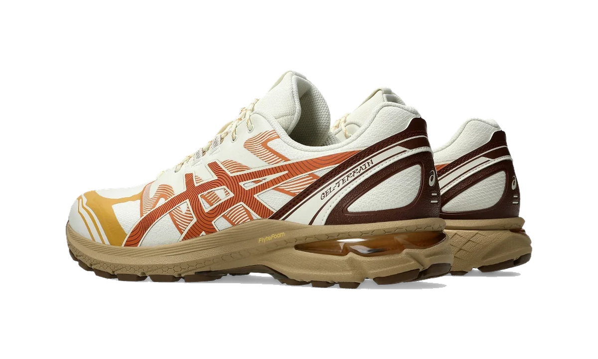Overkicks - ASICS Gel-Terrain Pale Oak Rust Orange (1203A342-201) - par completo