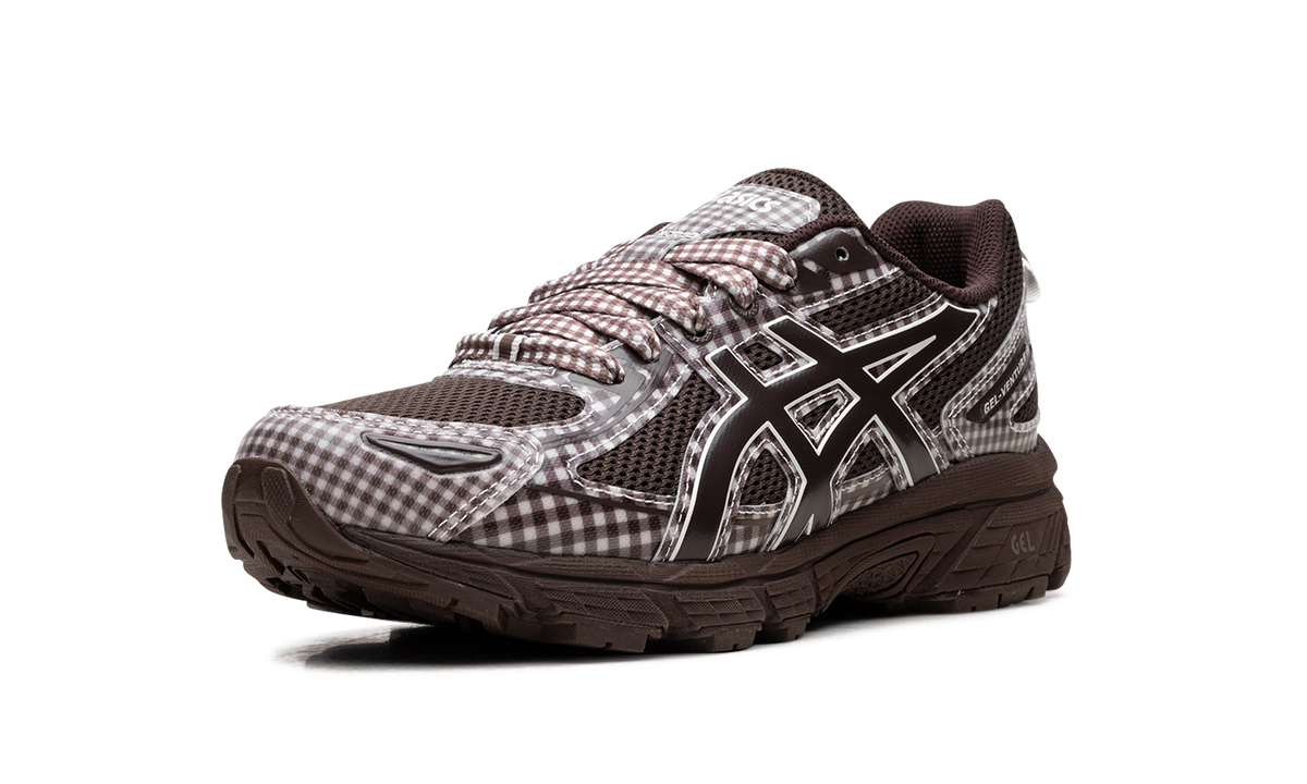 Overkicks - ASICS Gel-Venture 6 Story mfg. Reddish Brown Gingham (1203A712-200) - detalle suela