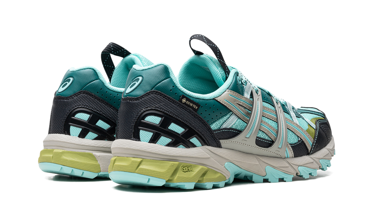 Overkicks - ASICS HS4-S Gel-Sonoma 15-50 Gore-Tex Aruba Blue Graphite (1201A440-301) - par completo