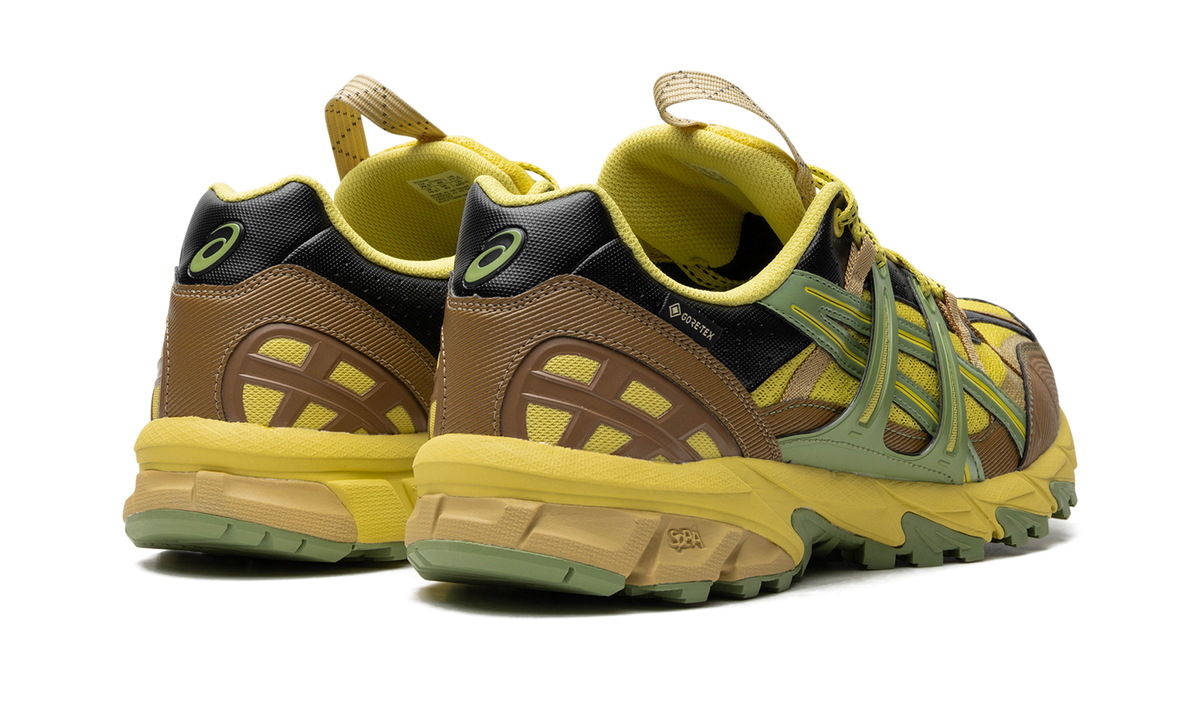 Overkicks - ASICS HS4-S Gel-Sonoma 15-50 Gore-Tex Green Sheen Epsom (1201A440-750) - par completo