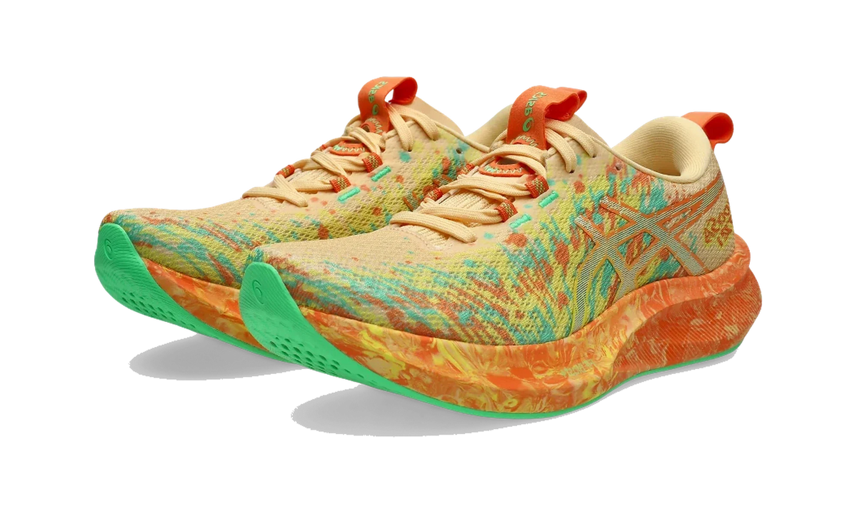 Overkicks - ASICS Noosa Tri 16 Light Orange Lemon Spark (Womens) (1012B675-801) - vista trasera