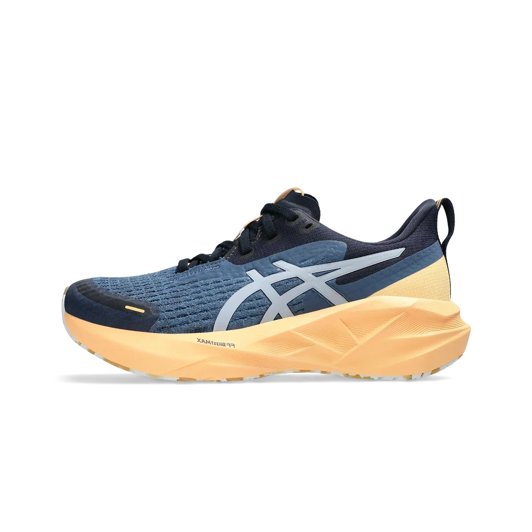 Overkicks - ASICS Novablast 5 Lite Show Orange Glow (Womens) (1012B910-400) - vista lateral