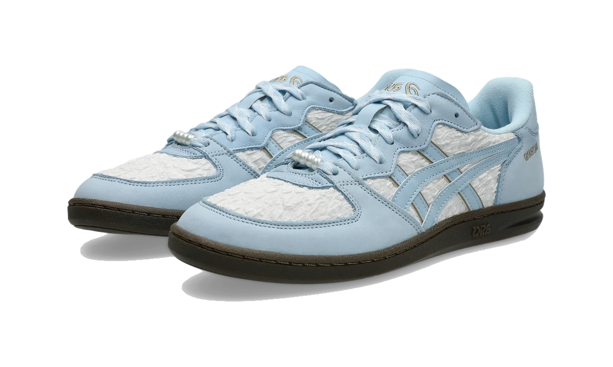 Overkicks - ASICS Skyhand OG White Faded Denim (1203A880-100) - vista trasera
