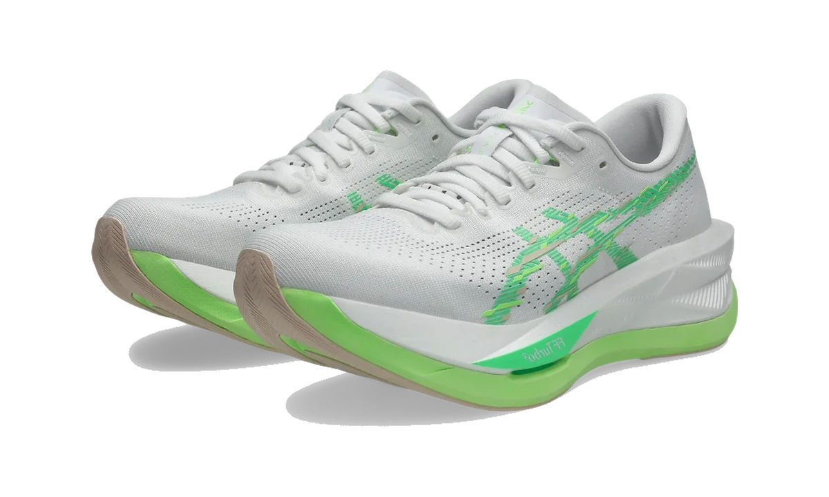 Overkicks - ASICS Sonicblast White Vital Green (Womens) (1012B862-101) - vista trasera