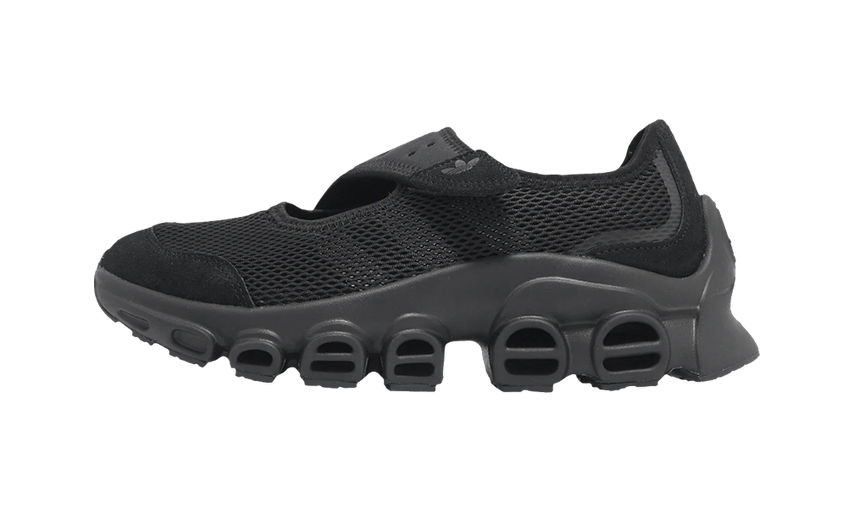 Overkicks - Adidas AdiFOM Megajane Triple Black (JI2416) - vista lateral
