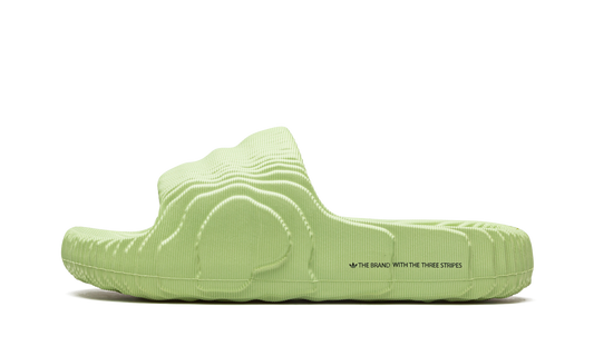 Overkicks - Adidas Adilette 22 Slides Magic Lime (GX6946) - vista lateral