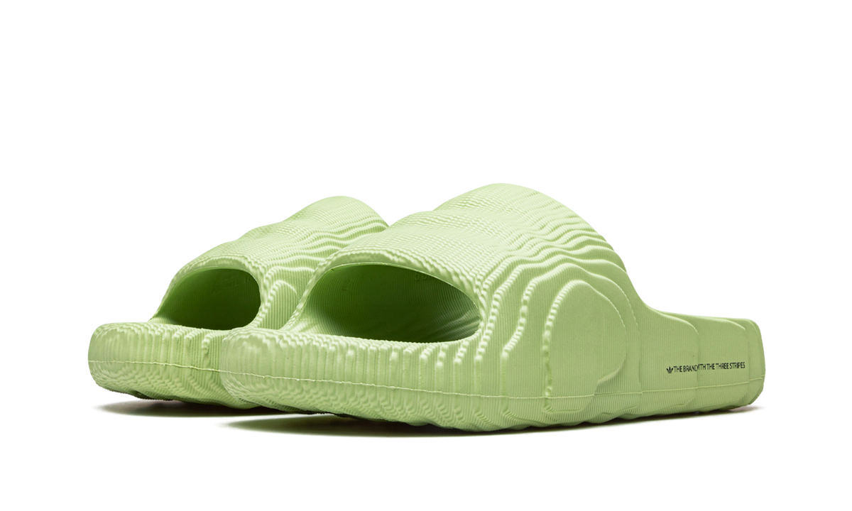 Overkicks - Adidas Adilette 22 Slides Magic Lime (GX6946) - vista trasera