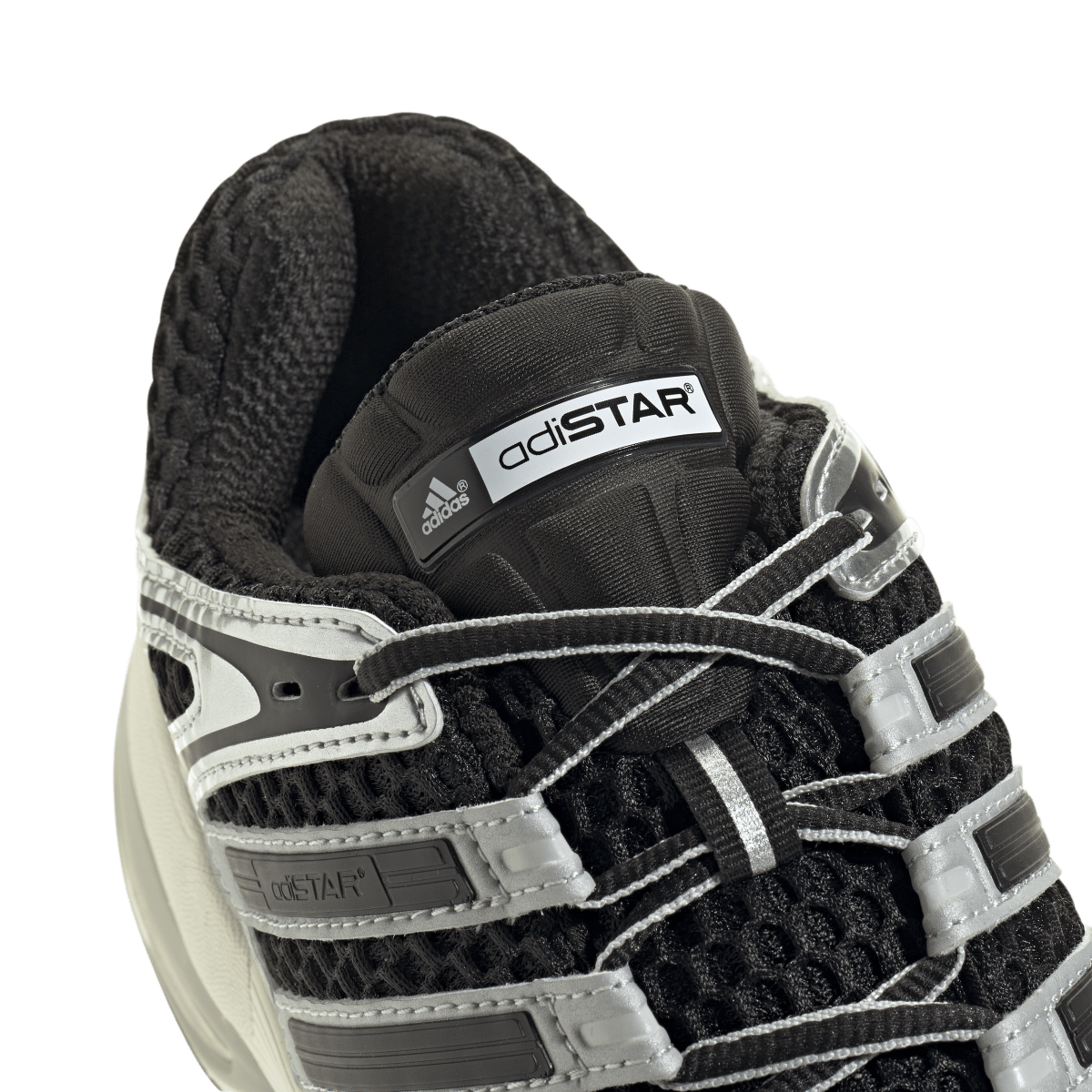 Overkicks - Adidas Adistar Control 5 Black Silver Grey One (KI6120) - detalle lateral interior