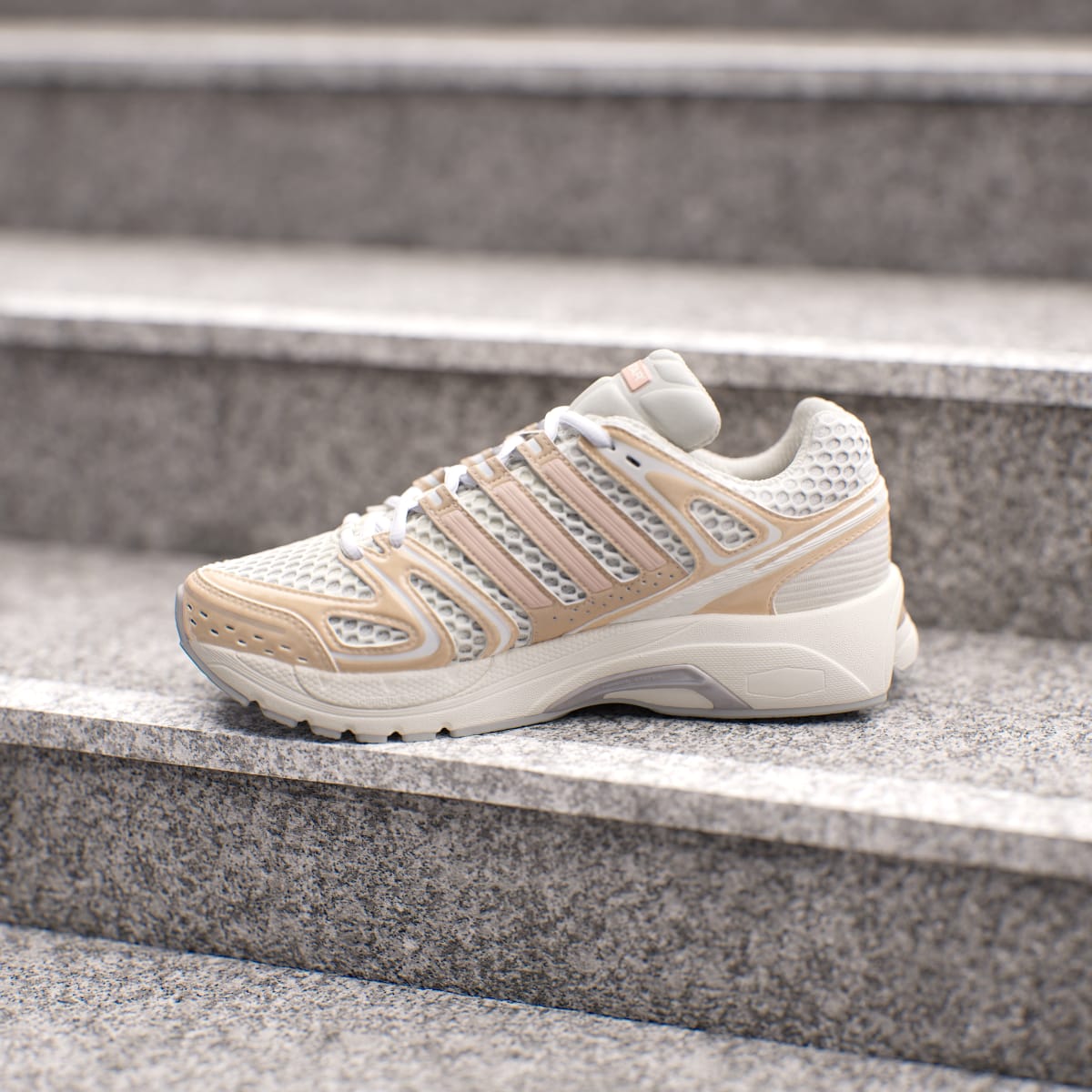 Overkicks - Adidas Adistar Control 5 Off White Beige (Womens) (IH1799) - detalle talon
