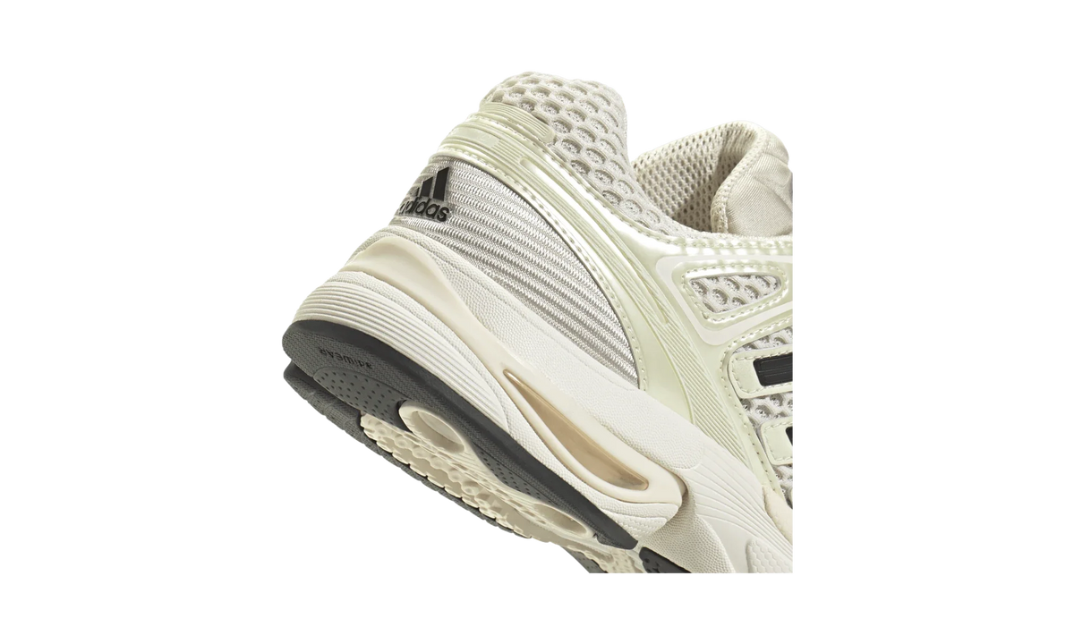 Overkicks - Adidas Adistar Control 5 White Black Alumina (KI6152) - detalle
