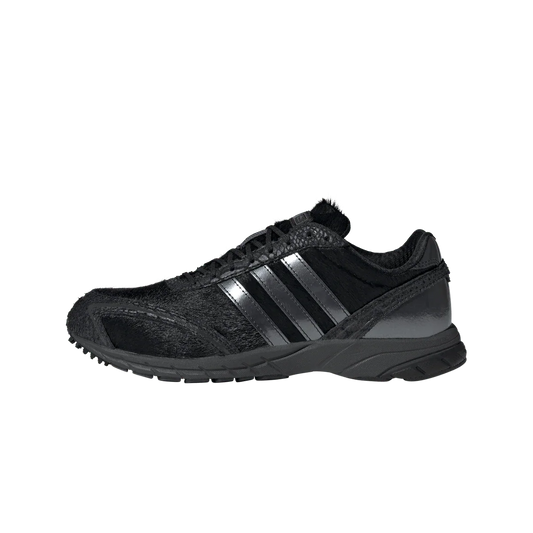 Overkicks - Adidas Adizero Adios OG Core Black Carbon (Womens) (IH4513) - vista lateral