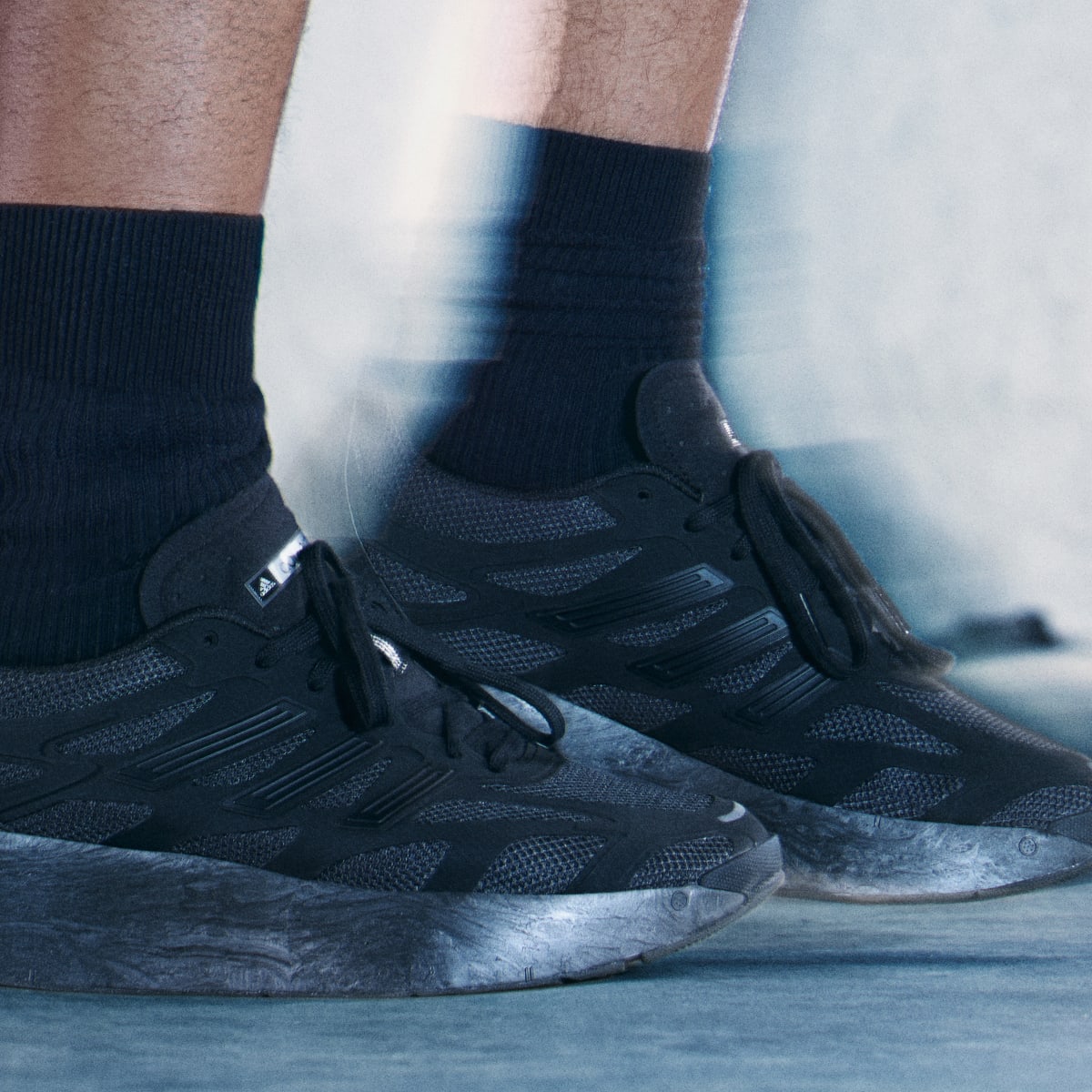 Overkicks - Adidas Adizero Aruku Core Black Carbon (JH7772) - detalle