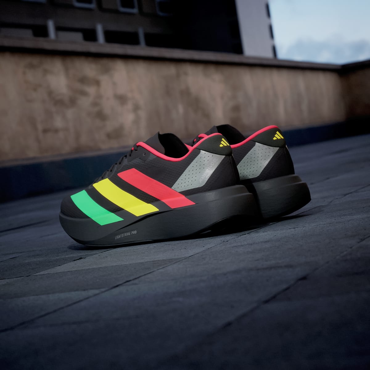 Overkicks - Adidas Adizero Evo SL Bob Marley Black (KJ6160) - vista superior
