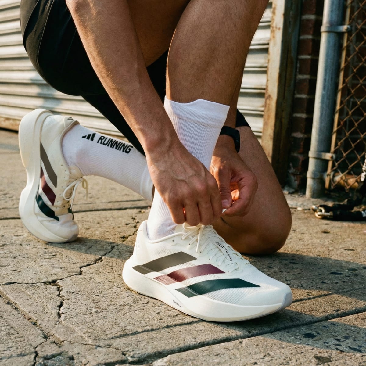 Overkicks - Adidas Adizero Evo SL Grey Shadow Olive Maroon (KI9542) - detalle lateral interior