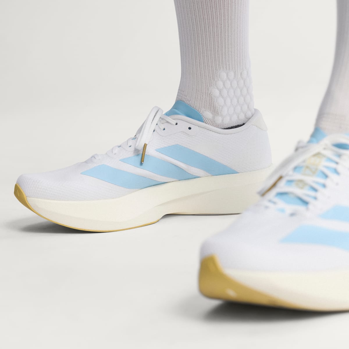 Overkicks - Adidas Adizero Evo SL White Clear Blue (JQ4527) - detalle