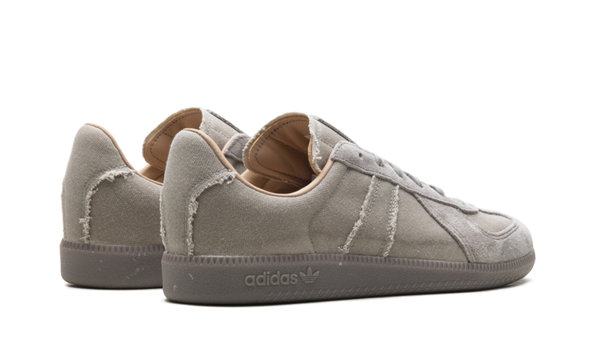 Overkicks - Adidas BW Army Silver Pebble (JR3724) - par completo