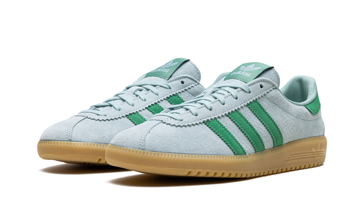 Overkicks - Adidas Bermuda Hazy Green (IH0300) - vista trasera