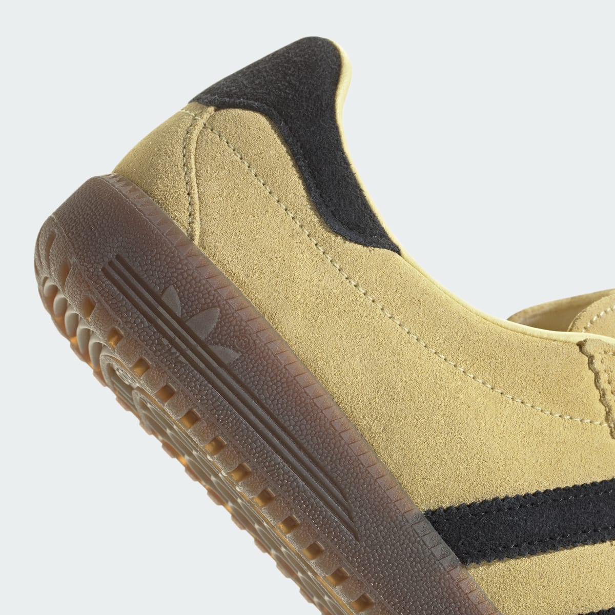 Overkicks - Adidas Bermuda Powder Yellow Black (JI2659) - detalle