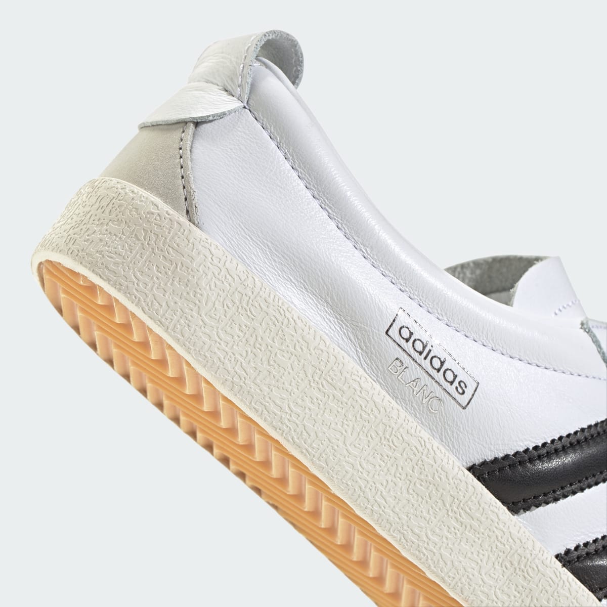 Overkicks - Adidas Blanc White Black (Womens) (JI2507) - detalle
