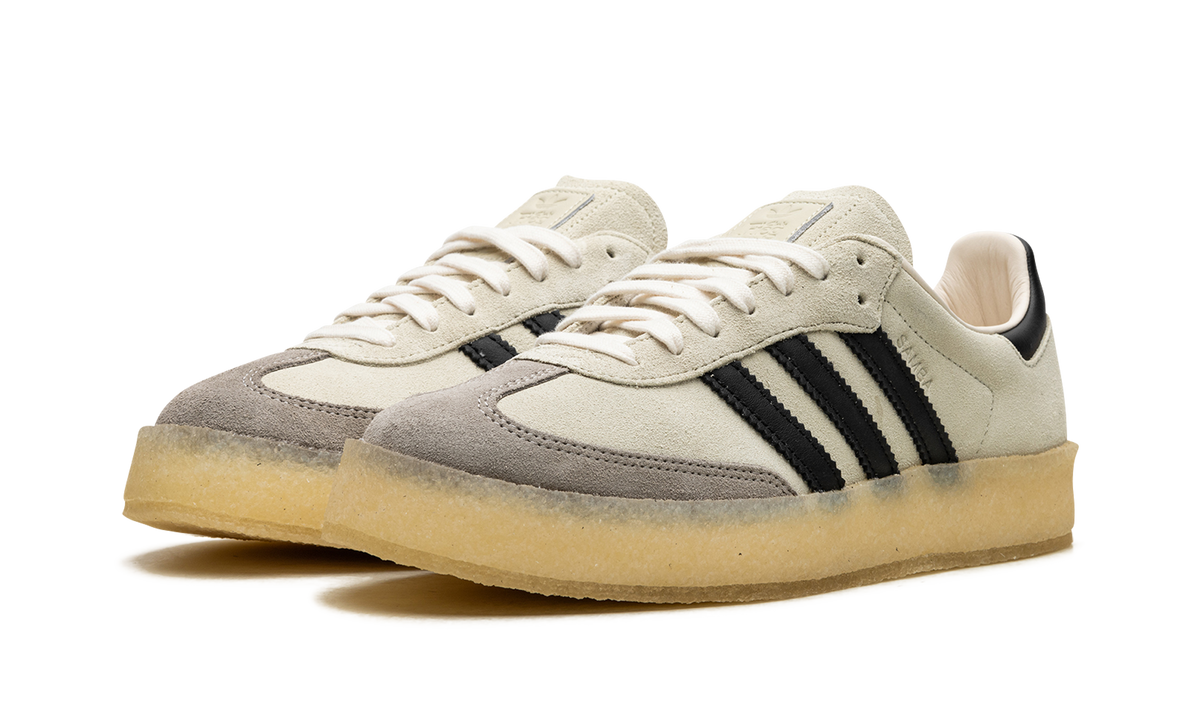 Overkicks - Adidas Clarks 8th Street Samba by Ronnie Fieg Kithmas White Black (IE4033) - vista trasera