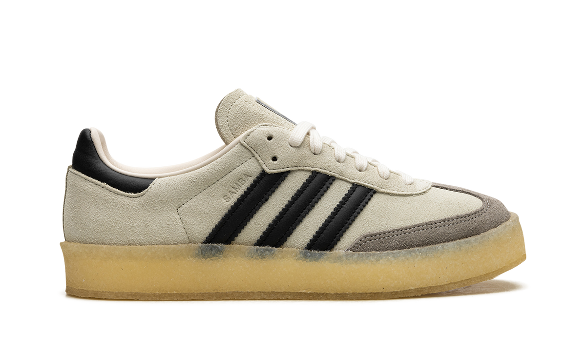Overkicks - Adidas Clarks 8th Street Samba by Ronnie Fieg Kithmas White Black (IE4033) - detalle talón