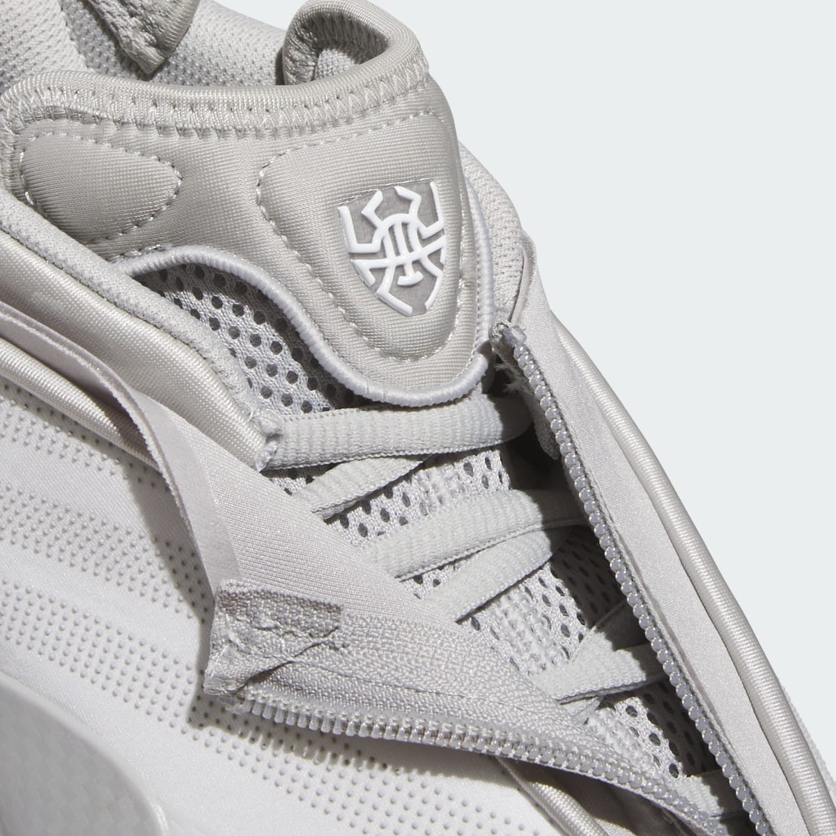 Overkicks - Adidas D.O.N. Issue #7 Team Cloud White (JS1299) - detalle