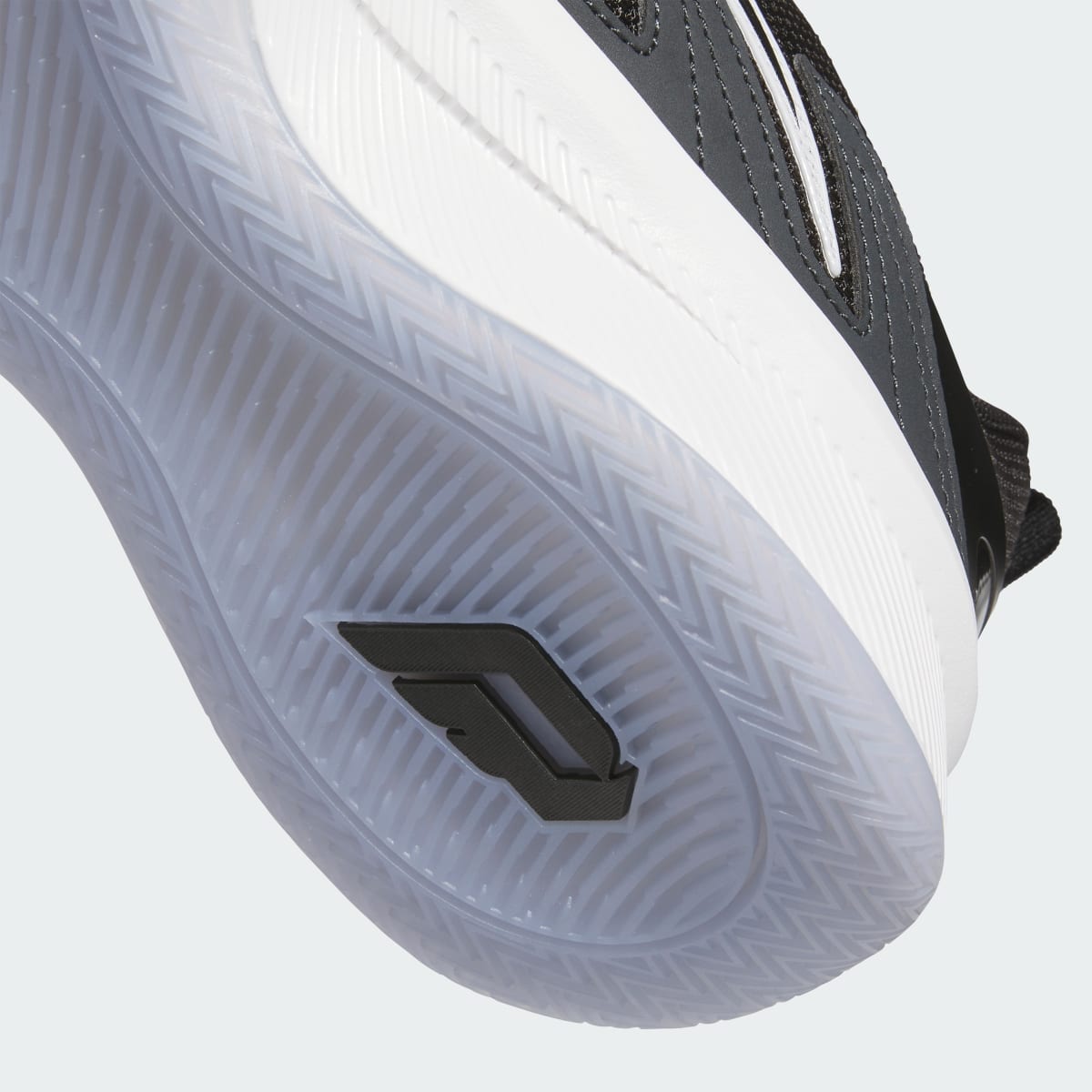 Overkicks - Adidas Dame Certified 3 Core Black Clear Grey Carbon (JI1546) - detalle