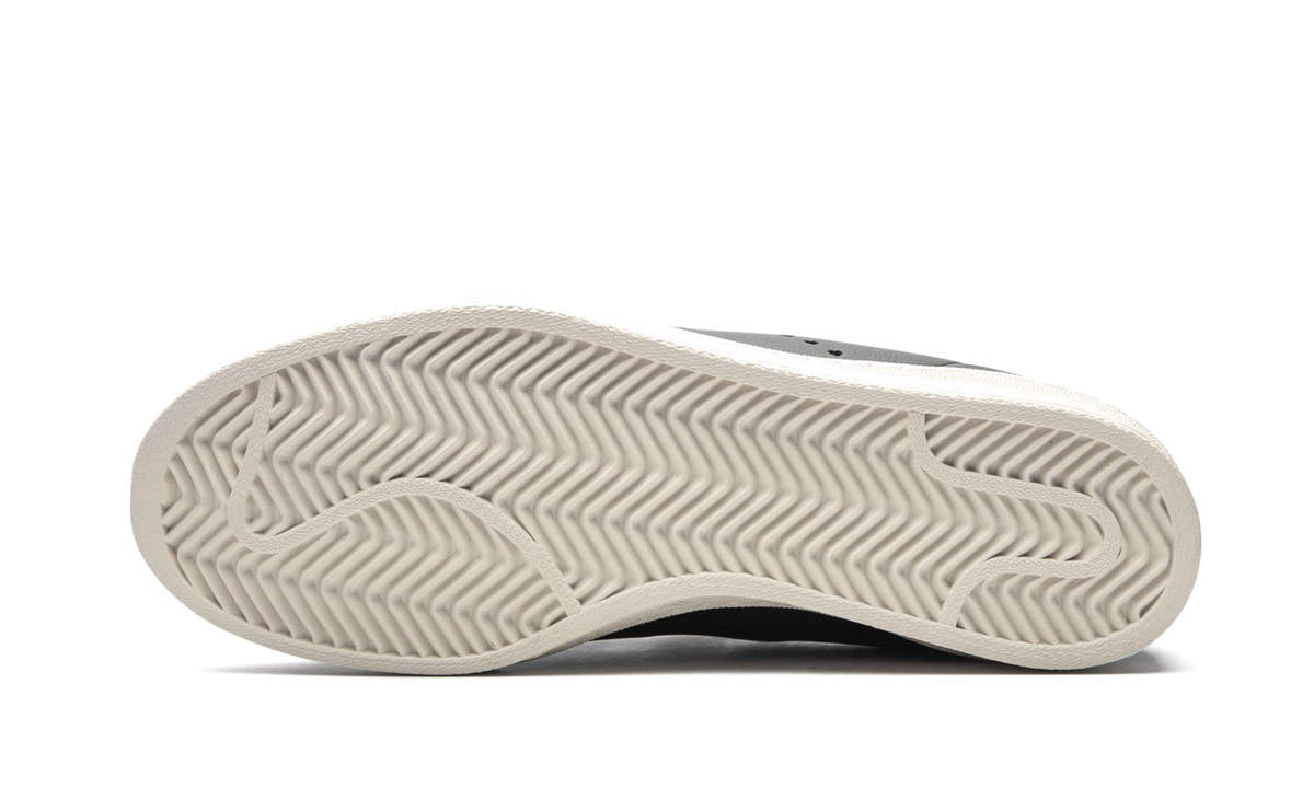 Overkicks - Adidas Easter Human Made Core Black (FZ1712) - vista superior