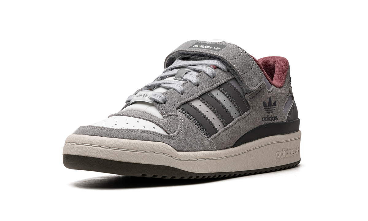 Overkicks - Adidas Forum 84 Low Home Alone 2 (ID4328) - detalle suela
