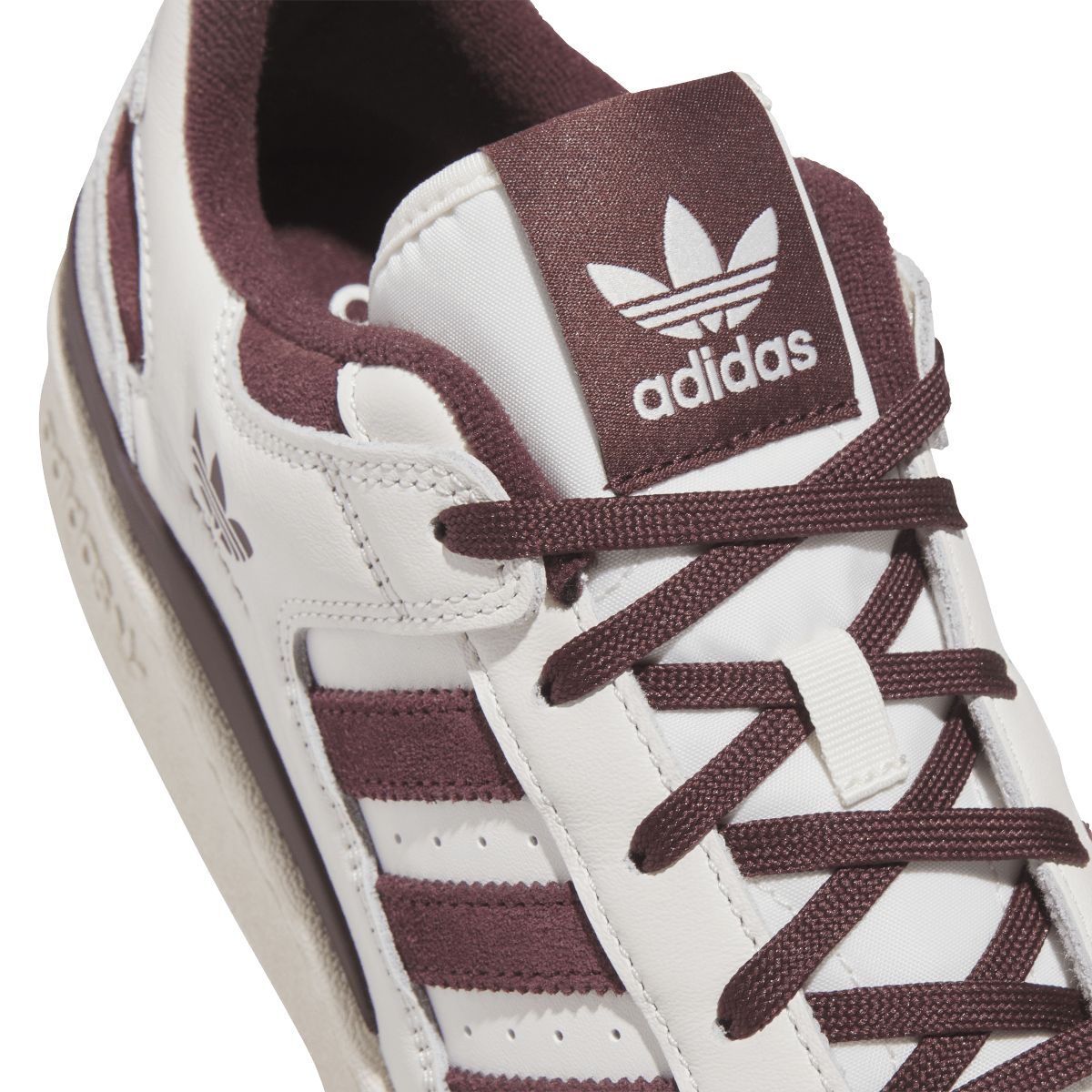 Overkicks - Adidas Forum Low CL Cloud White Aurora Ruby Wonder White (JQ0206) - detalle lateral interior